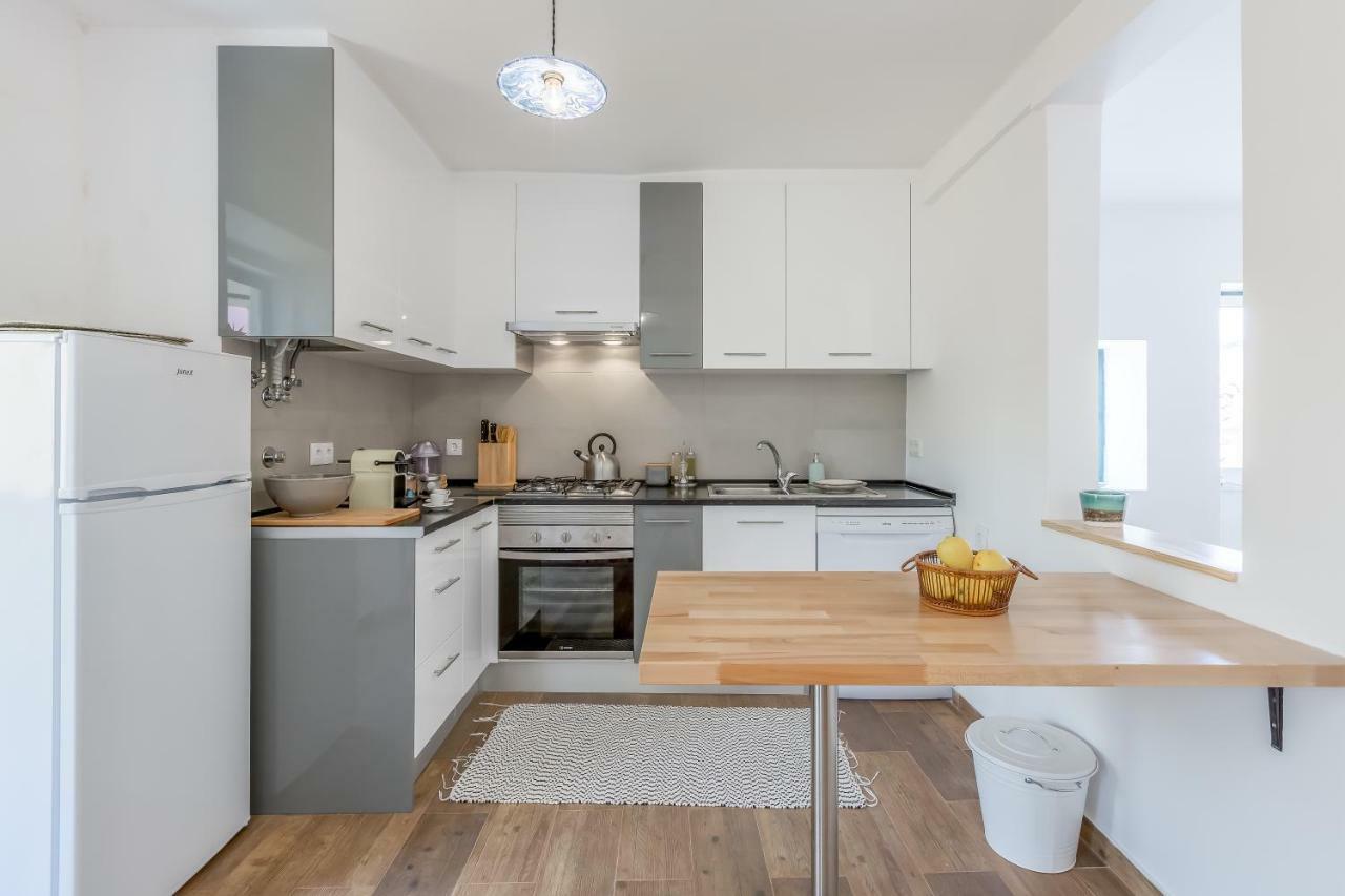 Alfama, Bright And Spacious With Private Terrace, By Timecooler Lisboa Εξωτερικό φωτογραφία