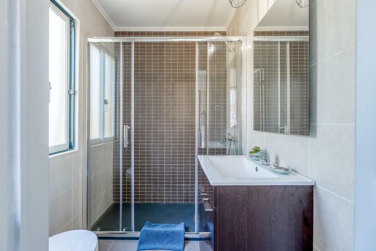 Alfama, Bright And Spacious With Private Terrace, By Timecooler Lisboa Εξωτερικό φωτογραφία